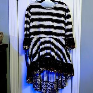 Hi-Lo Leopard &Stripes